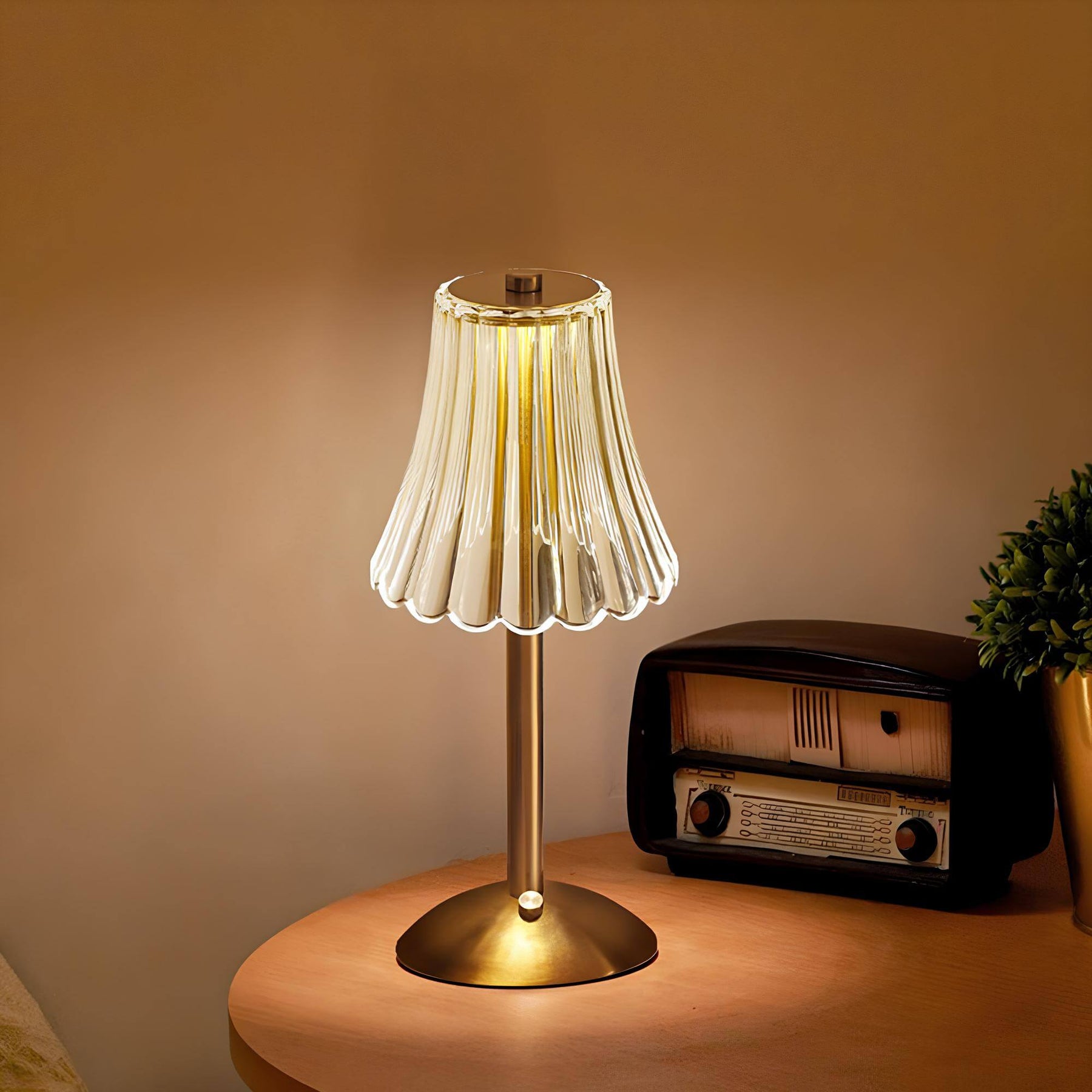 Elegante LED Tischlampe mit Retro-Design für stilvolle Beleuchtung